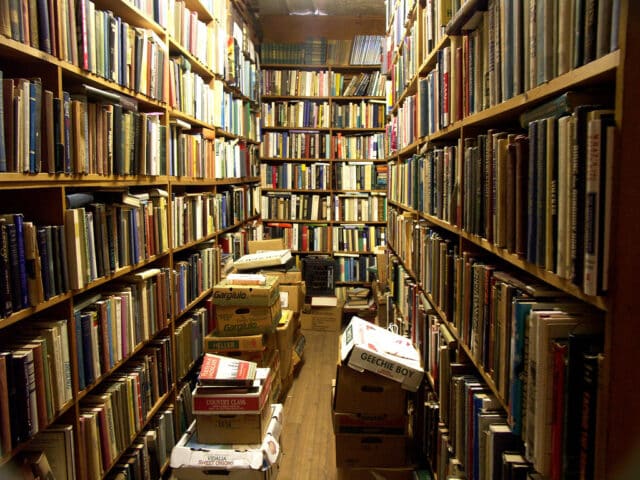 Buscamos Colaboración con una Librería para mencionar en Emprendedores Digitales Buscamos Colaboración con una Librería para mencionar en Emprendedores Digitales